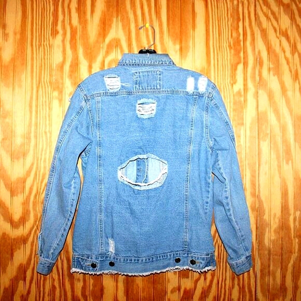 Between Us Thrashed Distressed Denim Jacket - Size 1X - Picture 4 of 6